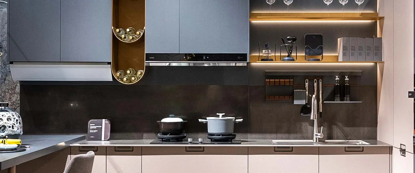 Thiết kế thi công Tủ bếp Melamine màu xanh hiện đại