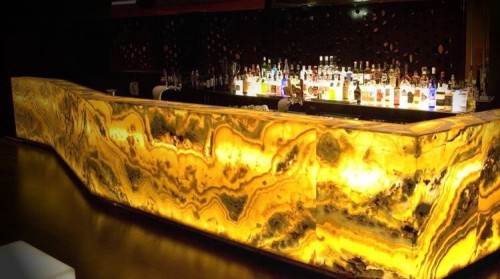 Đá Onyx ốp cầu thang và khu vực khác