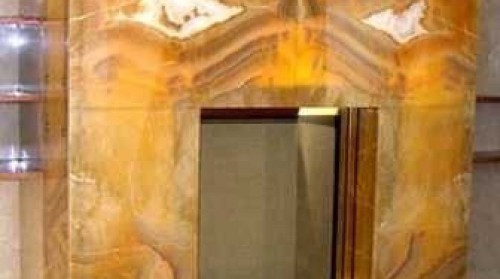 Đá Onyx ốp cầu thang và khu vực khác